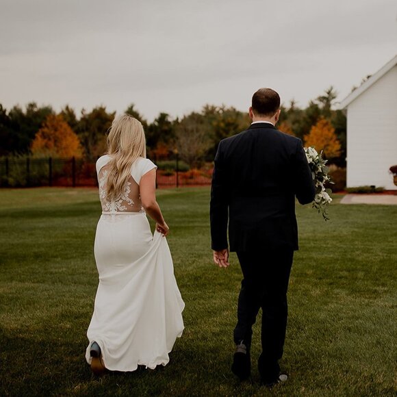 Mikaella 2250 Wedding Gown Size 10 Crepe - Picture 8 of 9